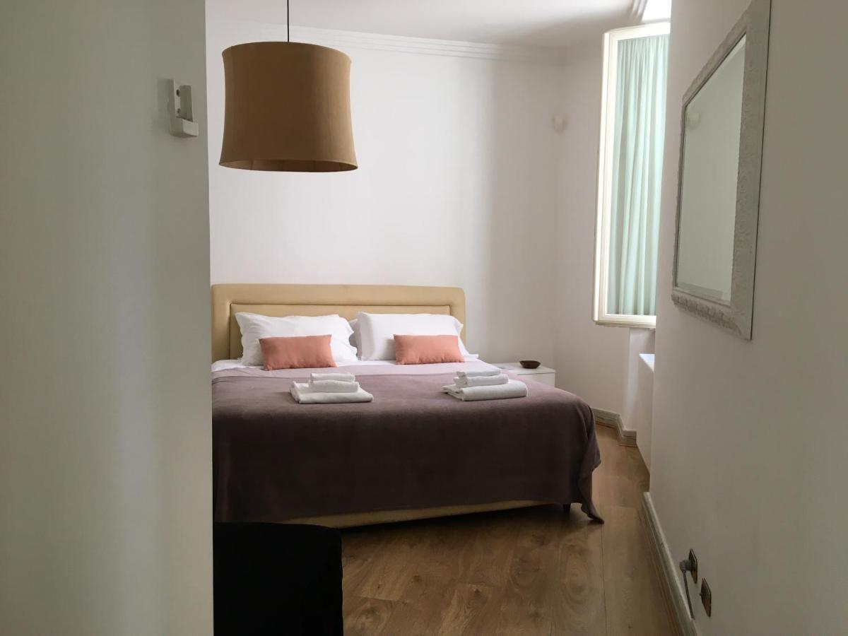 Rome Accomodation Рим Екстериор снимка